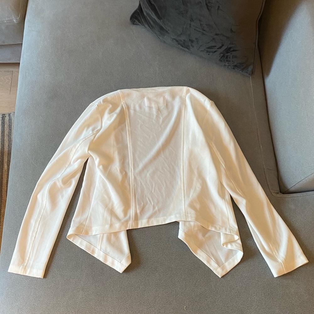 NWT Jack BB Dakota White Shrug Blouse - Picture 4 of 5